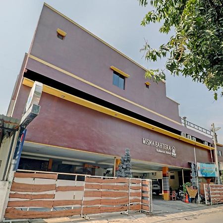 Capital O 90407 Wisma Bahtera Hotel Cirebon Εξωτερικό φωτογραφία