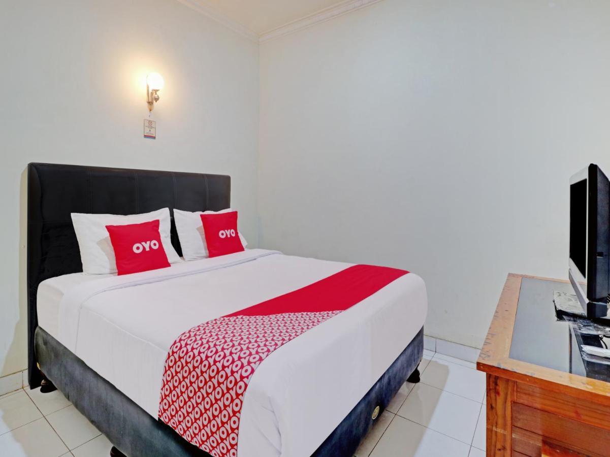 Capital O 90407 Wisma Bahtera Hotel Cirebon Εξωτερικό φωτογραφία