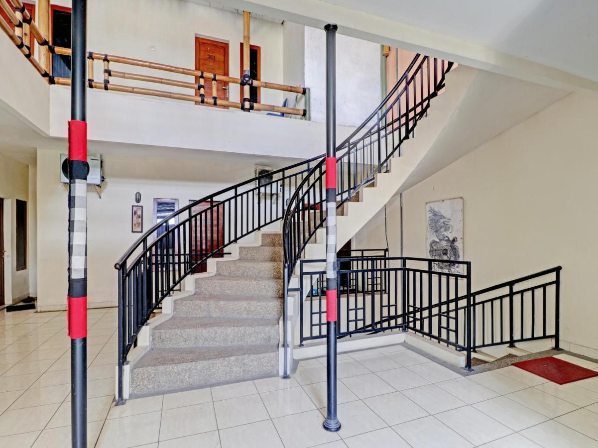 Capital O 90407 Wisma Bahtera Hotel Cirebon Εξωτερικό φωτογραφία