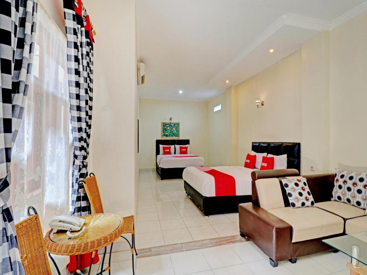 Capital O 90407 Wisma Bahtera Hotel Cirebon Εξωτερικό φωτογραφία